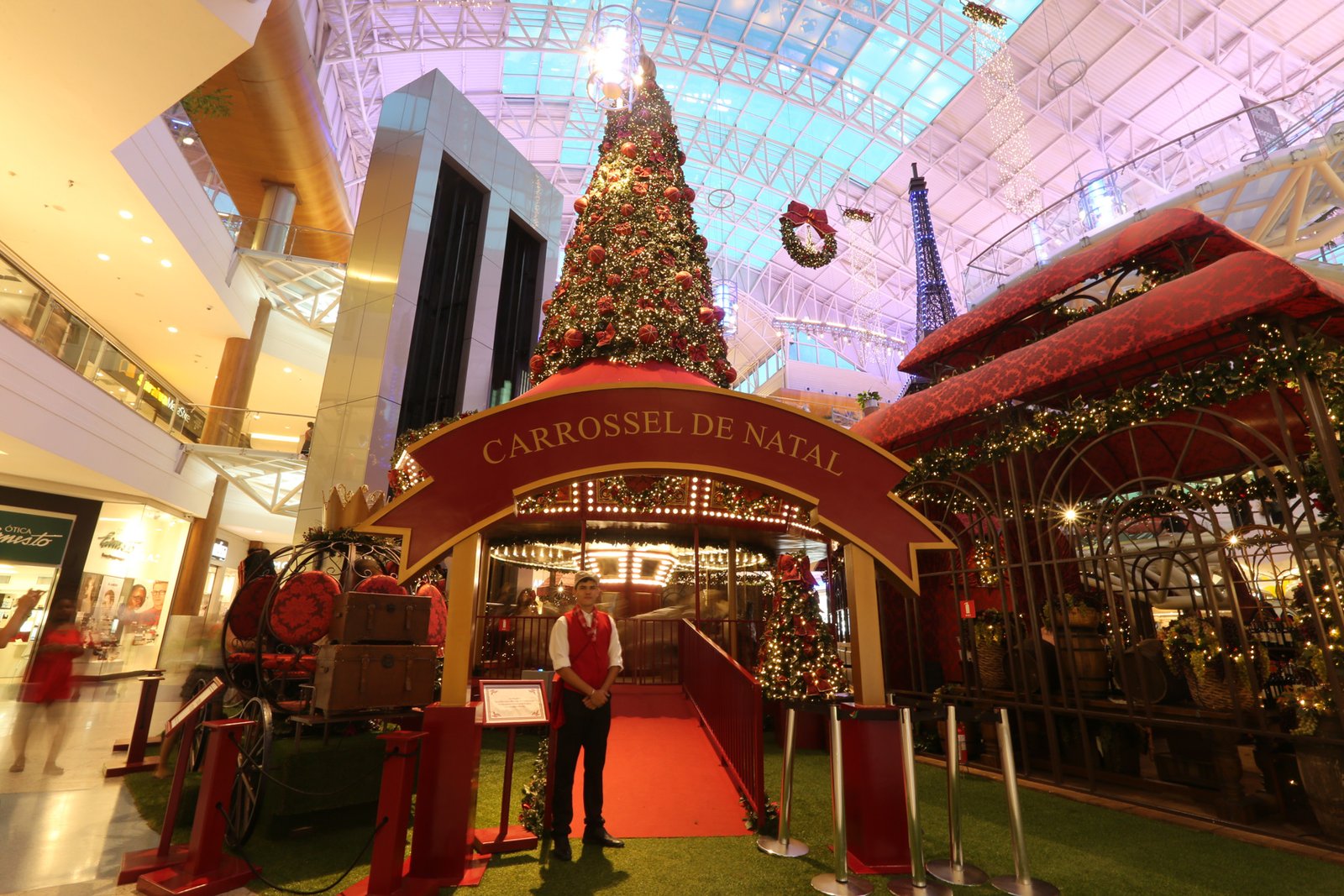 Natal Em Paris Abre O Período Natalino No Riomar (1)