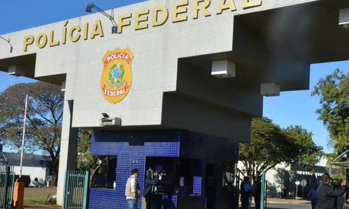 Faixada Policia Federal 0