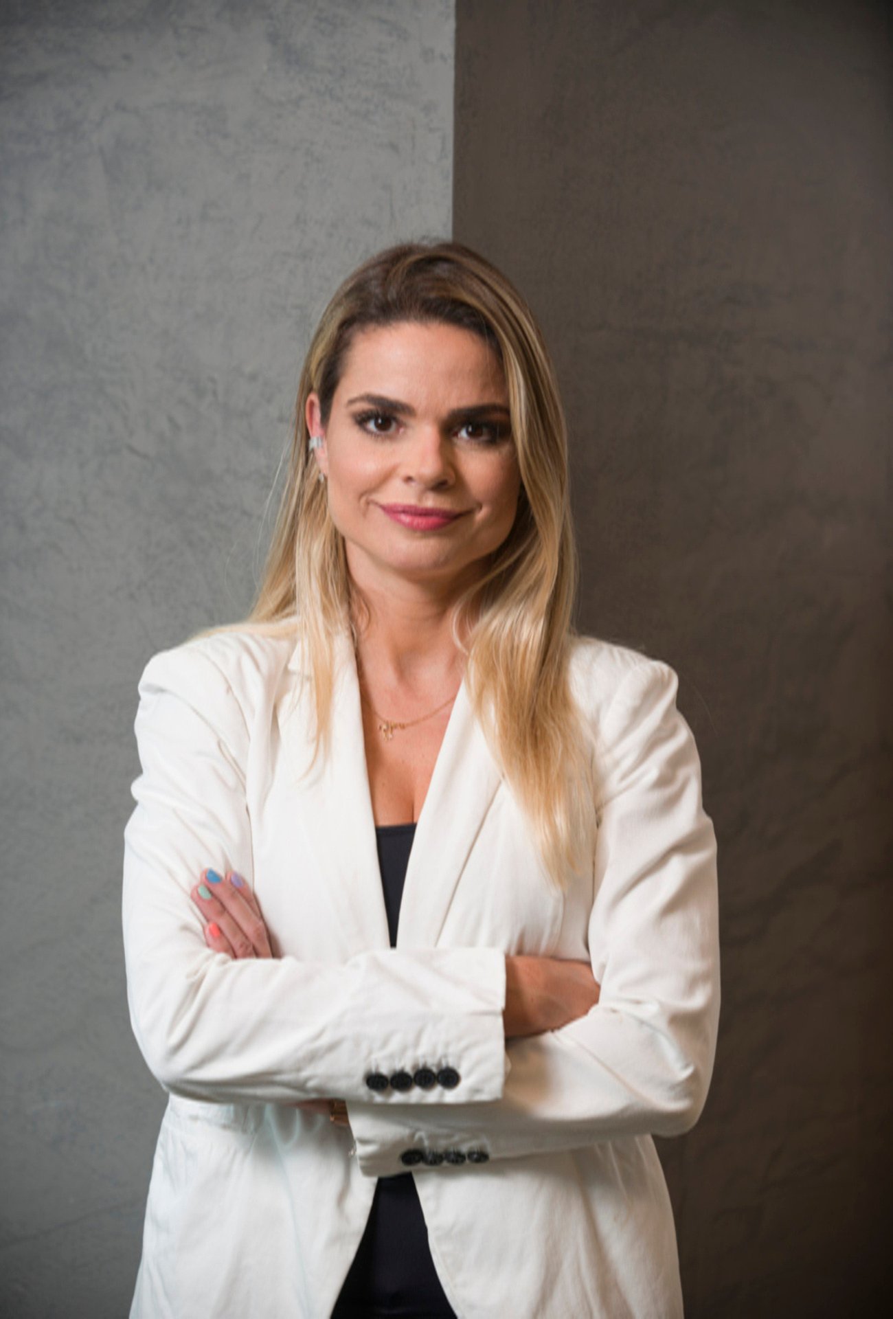 Priscila Oliveira é psicóloga clínica, especialista em Gestão de Pessoas e Head de Cultura e Pessoas da Kstack